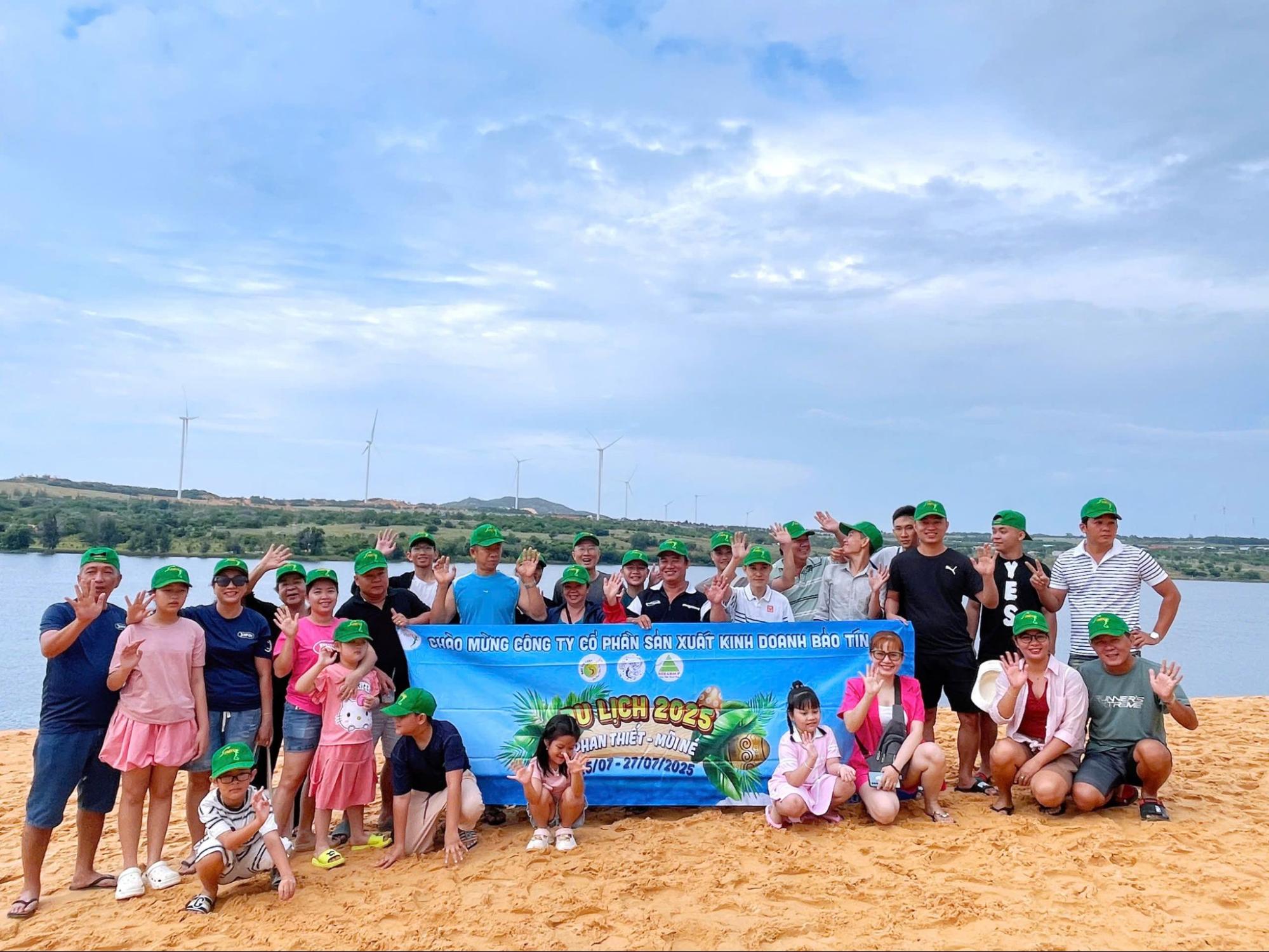 Vietkite luôn đồng hành cùng khách hàng để tạo nên những chuyến đi ý nghĩa, đậm dấu ấn tập thể